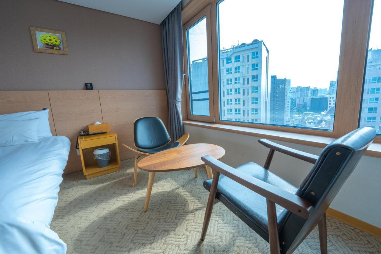 Jongno Lumia Tourist Hotel Seúl Exterior foto