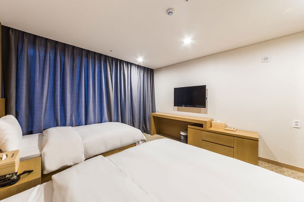 Jongno Lumia Tourist Hotel Seúl Exterior foto